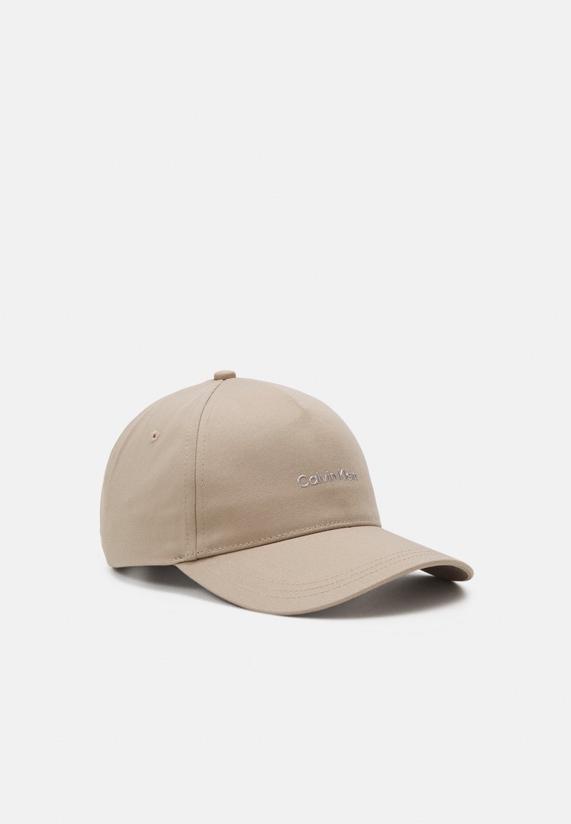 Calvin Klein MUST LOGO UNISEX - Keps - silver mink
