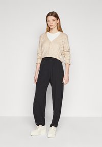 JDY JDYLETTY LS V-NECK - Jopica - oatmeal detail/melange