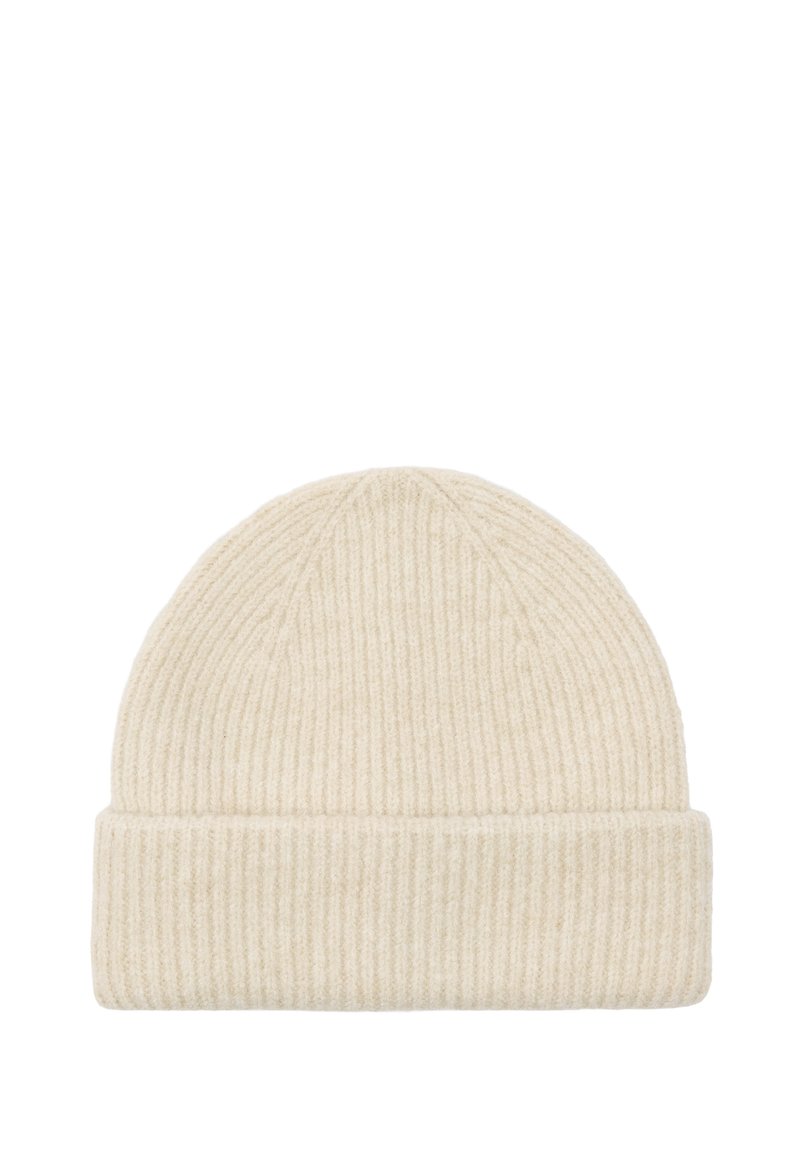 Kremowa dzianinowa czapka wykonana z miękkiej wełny. Posiada prążkowaną fakturę, podwinięty mankiet i zaokrąglony wierzch.