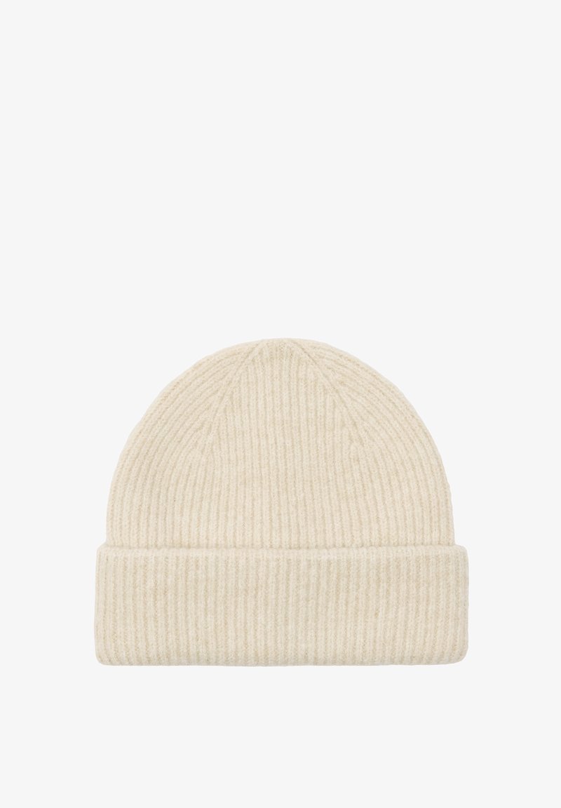 Kremowa dzianinowa czapka wykonana z miękkiej wełny. Posiada prążkowaną fakturę, podwinięty mankiet i zaokrąglony wierzch.