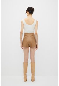 adL HIGS WAIST  - Shorts - light camel
