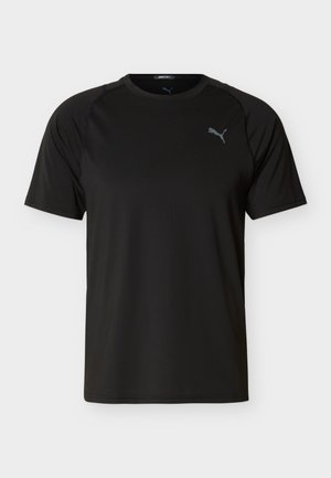 Tricou sport negru din material ușor, care evacuează umezeala. Are mâneci scurte, decolteu rotund și un mic logo pe piept.