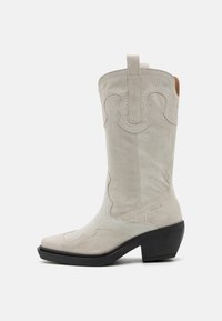 CPH233 - Plateaustiefel - off white