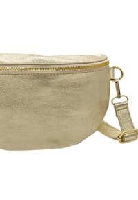 Sac banane en cuir doré avec une finition texturée, de forme circulaire, fermeture éclair dorée et bandoulière ajustable. Présente une surface brillante et réfléchissante.