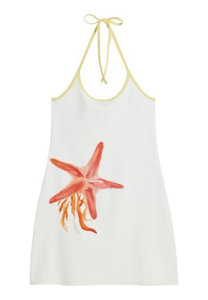 Rochie albă cu bretele, cu margine galbenă, având o ilustrație mare de stea de mare roz și alge portocalii pe partea inferioară din față. Material din bumbac.