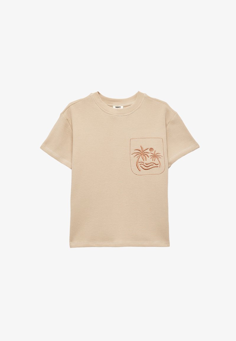 Beżowy t-shirt z krótkim rękawem o splocie waflowym, z okrągłym dekoltem i kieszenią na piersi, haftowaną w palmowe drzewa, słońce i fale.