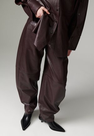 DAY Birger et Mikkelsen BARROLLO - Pantalon en cuir - fudge