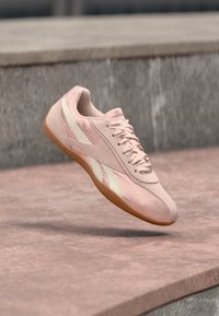 Δεν επιλέχθηκε, pure pink/chalk