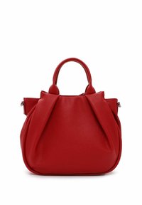 Czerwona skórzana torebka z teksturowanym wykończeniem, posiadająca marszczony design oraz krótkie uchwyty. Sylwetka jest zaokrąglona z dyskretnym detalem zamka błyskawicznego.