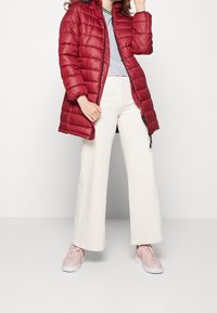 Pepe Jeans Abrigo de invierno - bordeaux