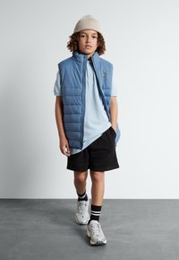 Lyle & Scott CLASSIC  - Šortai - black