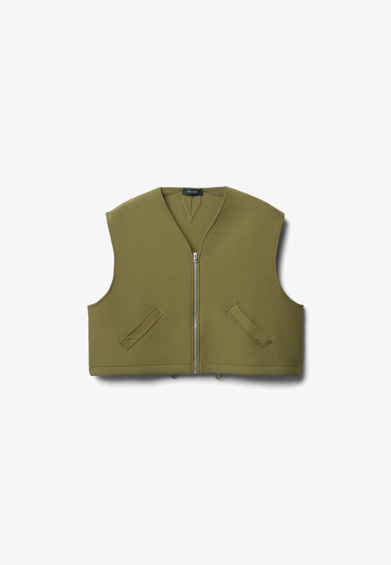 Olivgrünes ärmelloses Weste aus strukturiertem Stoff, mit einem Frontreißverschluss und zwei schrägen Taschen. Einfaches, elegantes Design.