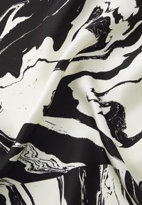 Marimekko LAUHTUA MARRAS - Selyemkendő - black/off white