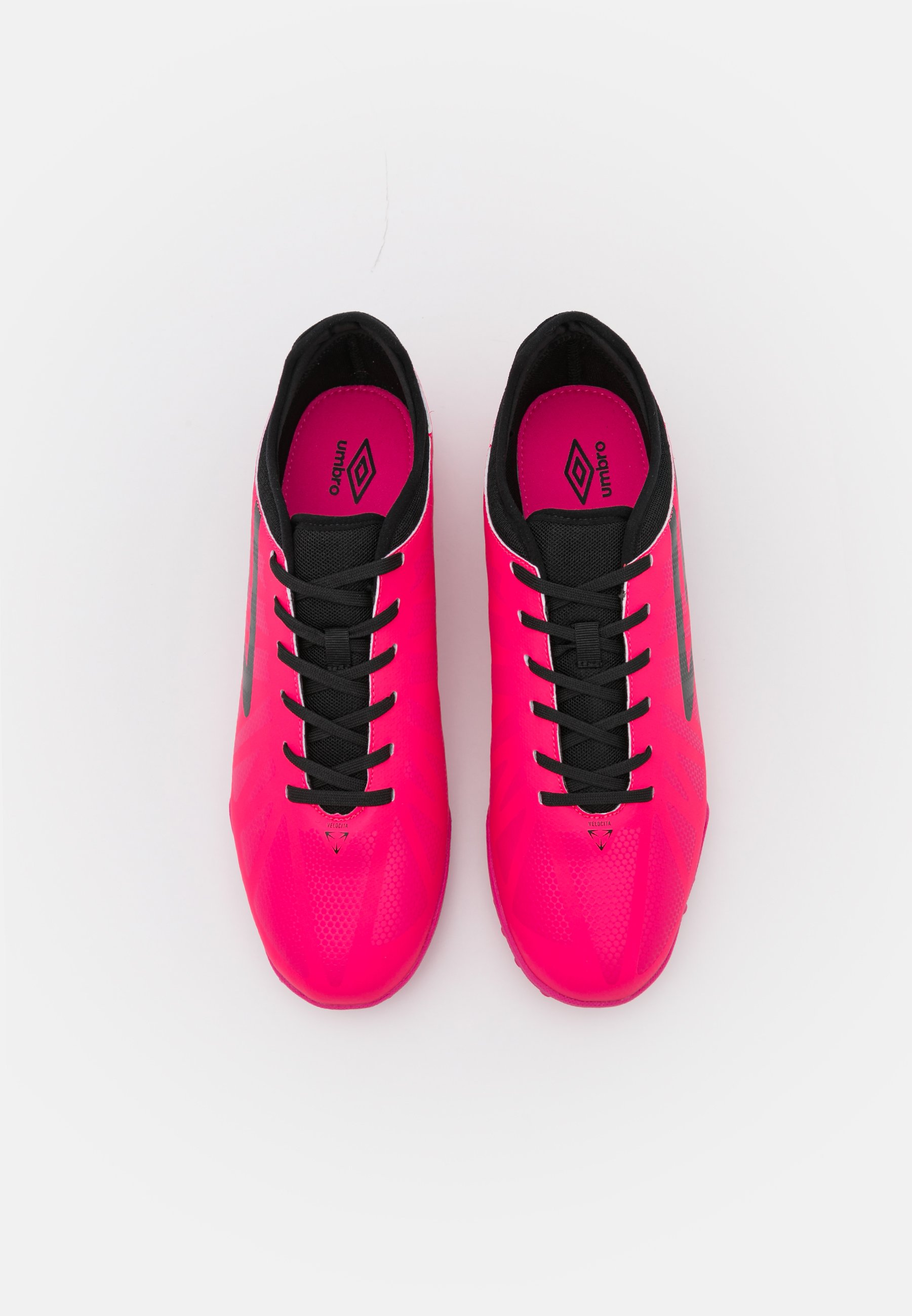 umbro astro trainers