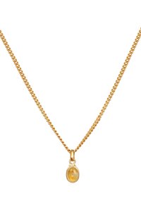Collier en or avec un design tressé, arborant un pendentif ovale en or au centre. Le pendentif possède une surface lisse et une finition polie.