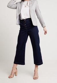 Miss Selfridge Blejzr - grey