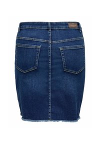 Denim krilo v temno modri barvi z razfrčenim robom, ki ima dve zadnji žepu in oznako blagovne znamke na pasu. Klasičen kroj, srednje dolga zasnova.