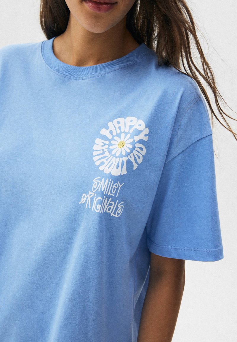 Damen T-Shirts | PULL&BEAR DAISIES T-Shirt print blue grey/blaugrau - DH00871 Damen T-Shirts | PULL&BEAR DAISIES T-Shirt print blue grey/blaugrau - DH00871
