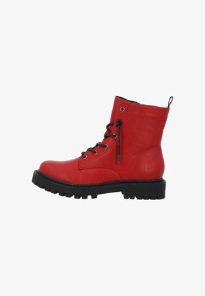 Rote Leder-Stiefeletten mit Schnürdesign, schwarzen Ösen und einer dicken schwarzen Gummisohle. Mit einem Stofflasche zum Hochziehen auf der Rückseite.