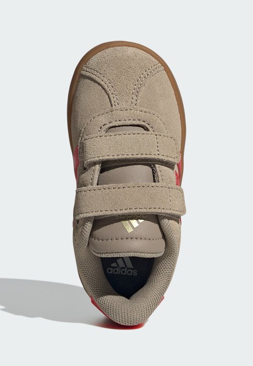 adidas SPORTSWEAR VL COURT 3.0 SHOES UNISEX - Zapatos de bebé - blanch cargo pure ruby gold metallic — photo 3