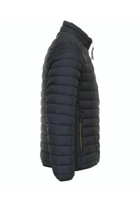 Svart puffjacka med en strukturerad passform, med horisontella quiltade sektioner, hög krage och en ficka med dragkedja och detaljer i guld.