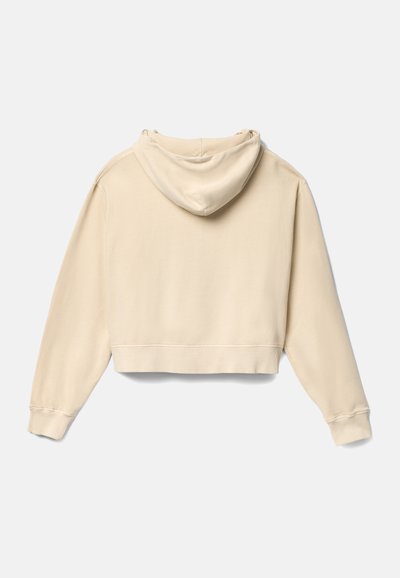 Haut à capuche beige coupé, fabriqué en tissu doux. Il présente une capuche, des manches longues et des poignets et un ourlet côtelés. Texture lisse sans motifs.