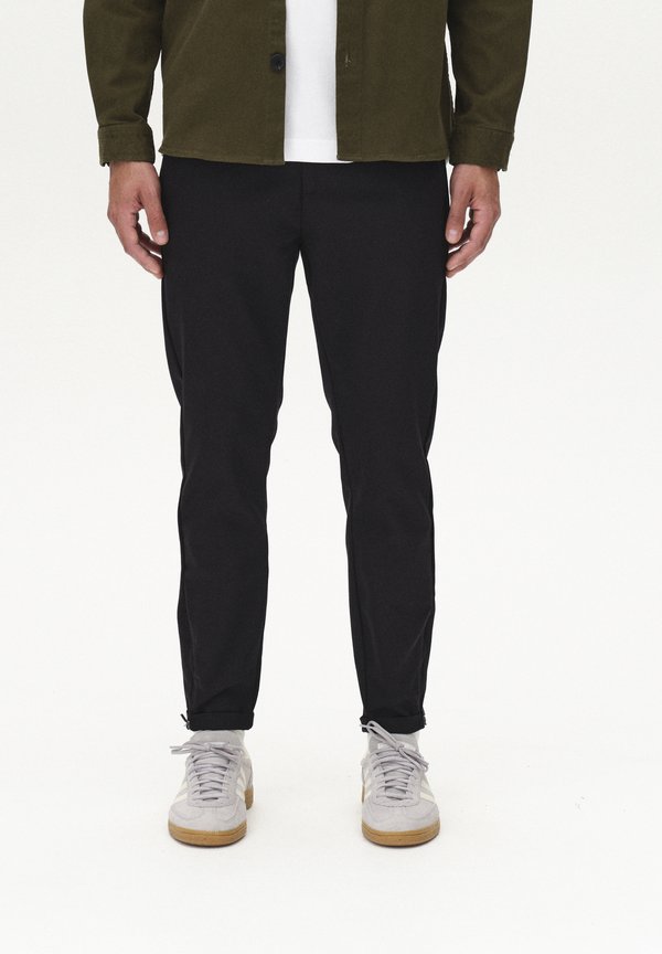 Pisa Small Dot - Stoffhose