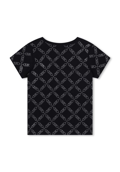 T-shirt noir avec un motif répété de formes géométriques blanches, à manches courtes et encolure ronde. Fabriqué en tissu doux.
