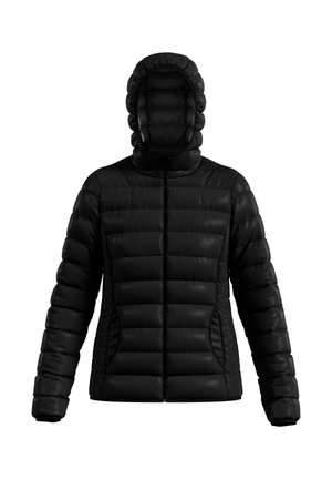 Doudoune noire à capuche avec une texture matelassée, fermeture éclair à l'avant et poches sur les côtés. Le matériau semble brillant avec un design élégant.