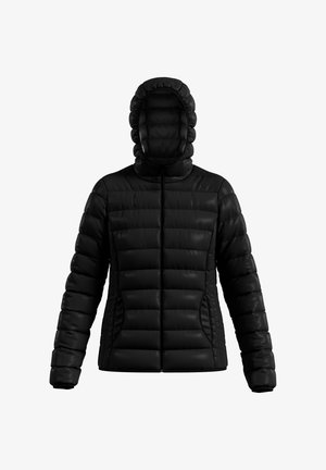 Zwarte gewatteerde pufferjas met capuchon, een gequiltde textuur, een ritssluiting aan de voorkant en zijzakken. Het materiaal lijkt glanzend met een elegante uitstraling.