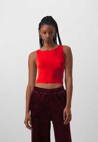 BDG Urban Outfitters - SLASH NECK TANK - Top - red/hibiscus Miniatuurafbeelding 1