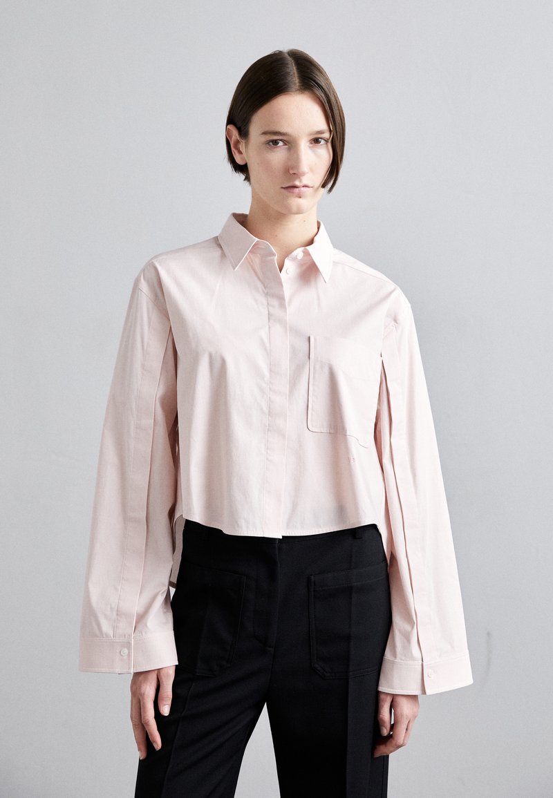 Victoria Beckham BUTTONED SLEEVE CROPPED SHIRT - Paitapusero - rose quartz