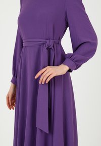 Modanisa CREW NECK - MODEST - REFKA CASUAL - Maksimekko - dark purple