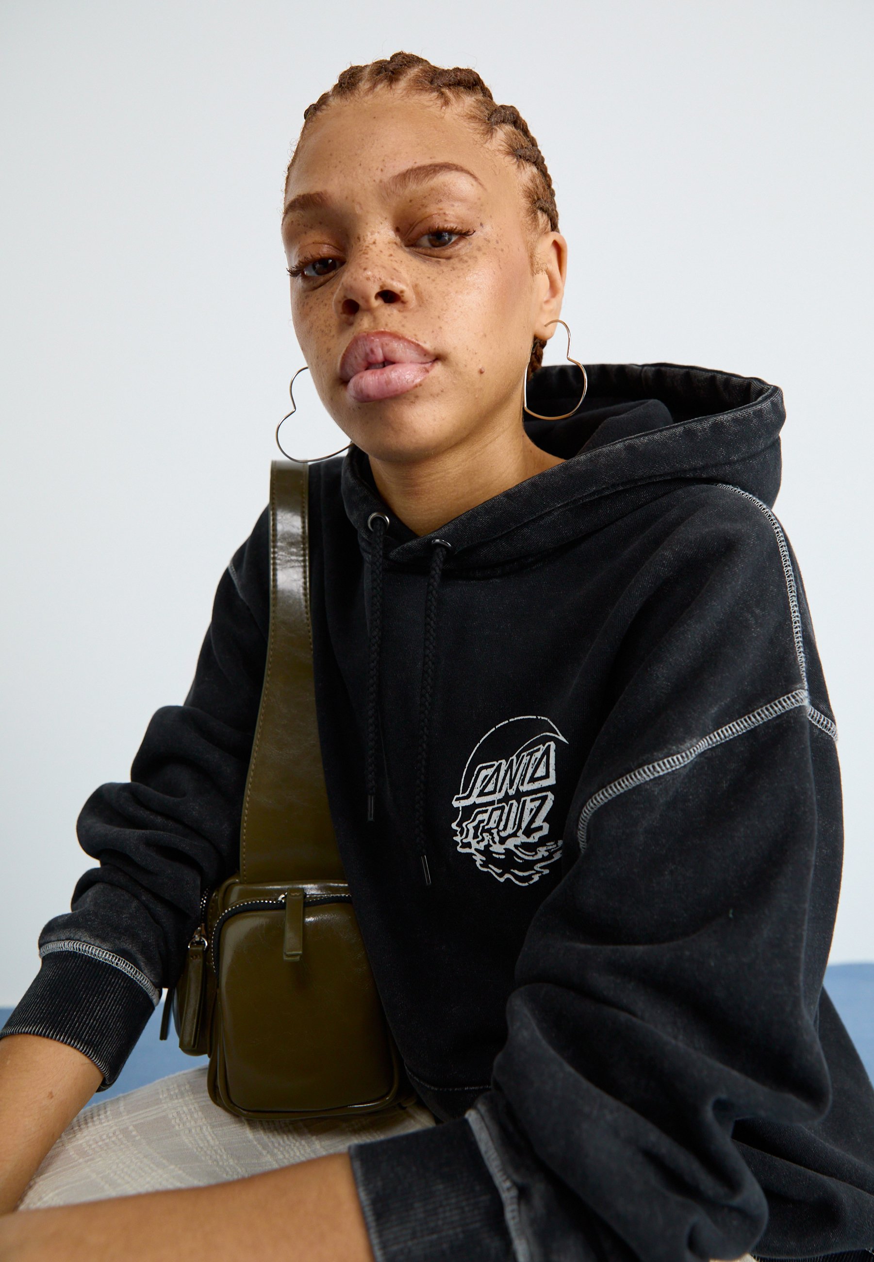 Santa Cruz MOON DOT REFLECTION FRONT HOOD - Hoodie - black