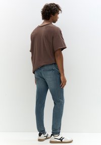 PULL&BEAR SKINNY - Répafazonú farmer - light blue
