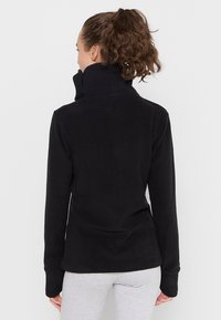Bench FUNNEL - Giacca in pile - black