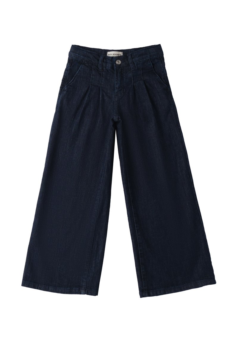 Pantalones de mezclilla oscuros de pierna ancha con cierre de botón en la parte frontal, plisados y dos bolsillos laterales. Textura suave con un acabado limpio.