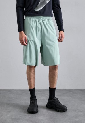 MM6 MAISON MARGIELA X SALOMON - Short - jadeite