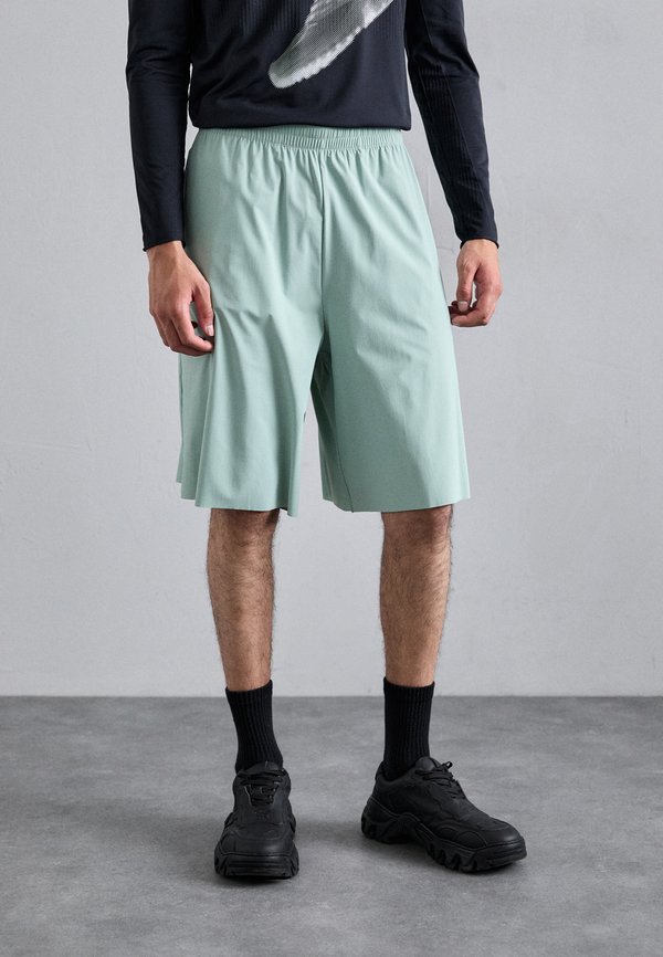 MM6 MAISON MARGIELA X SALOMON - Shorts - jadeite