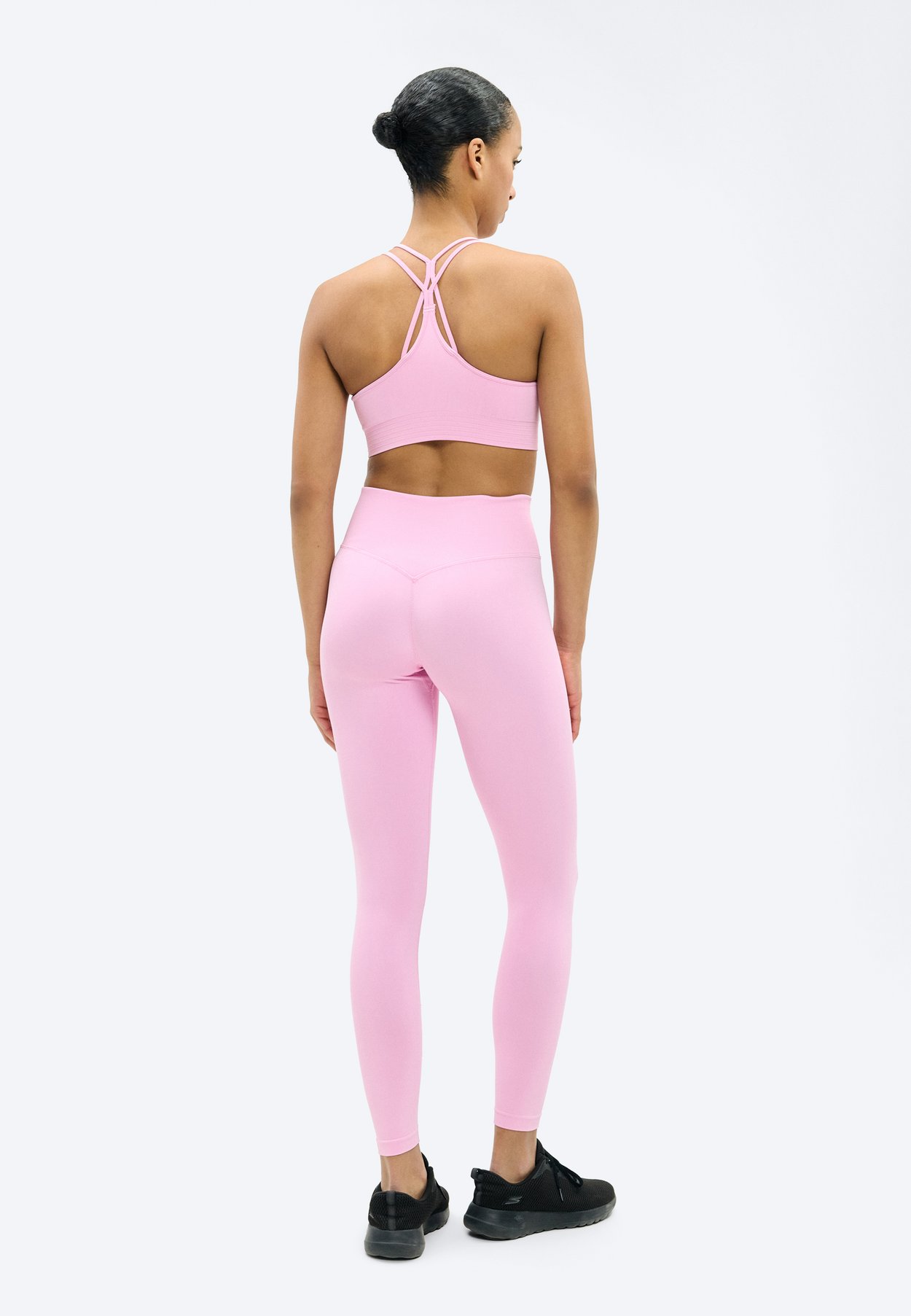 DEFINE SEAMLESS V SHAPE TIGHT