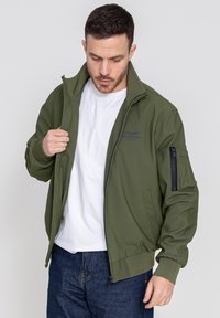 Bombers WILLISTON - Bomberjacks - kaki