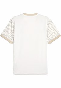 Hvid atletisk skjorte med korte ærmer, prydet med geometrisk mønster i lys beige på ærmerne og en beige krave.
