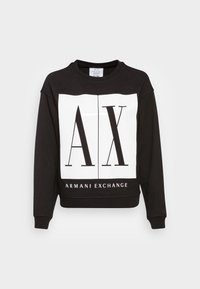 Svart sweatshirt med långa ärmar, som har en stor vit grafik med "AX" och texten "ARMANI EXCHANGE" längst ner. Material i bomullsblandning.