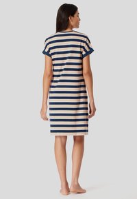 Schiesser MIT TASCHEN 1/2 ARM - Camicia da notte - blau pfirsich