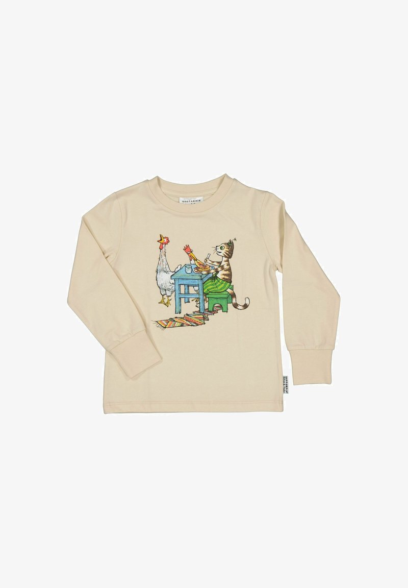 Långärmad beige skjorta med en illustration av en katt i gröna byxor som sitter vid ett blått bord och äter tillsammans med två stående kycklingar.