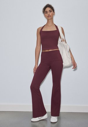 Next, REGULAR FIT - ACTIVE BALANCE FLARED LEGGINGS . - Retuusid - püksid - burgundy red