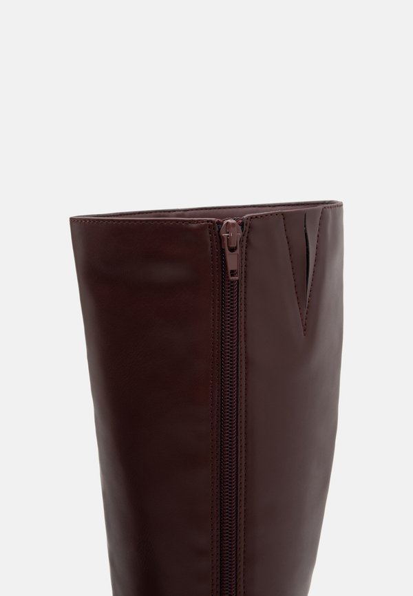 Boots - dark purple2