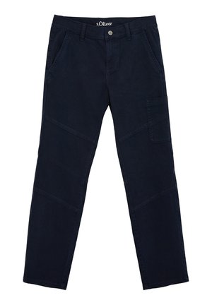 Marineblaue Baumwoll-Cargohose mit vorderem Knopf- und Reißverschluss, seitlichen Taschen und einer aufgesetzten Tasche am rechten Bein.