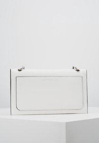Calvin Klein Jeans Borsa a tracolla - white