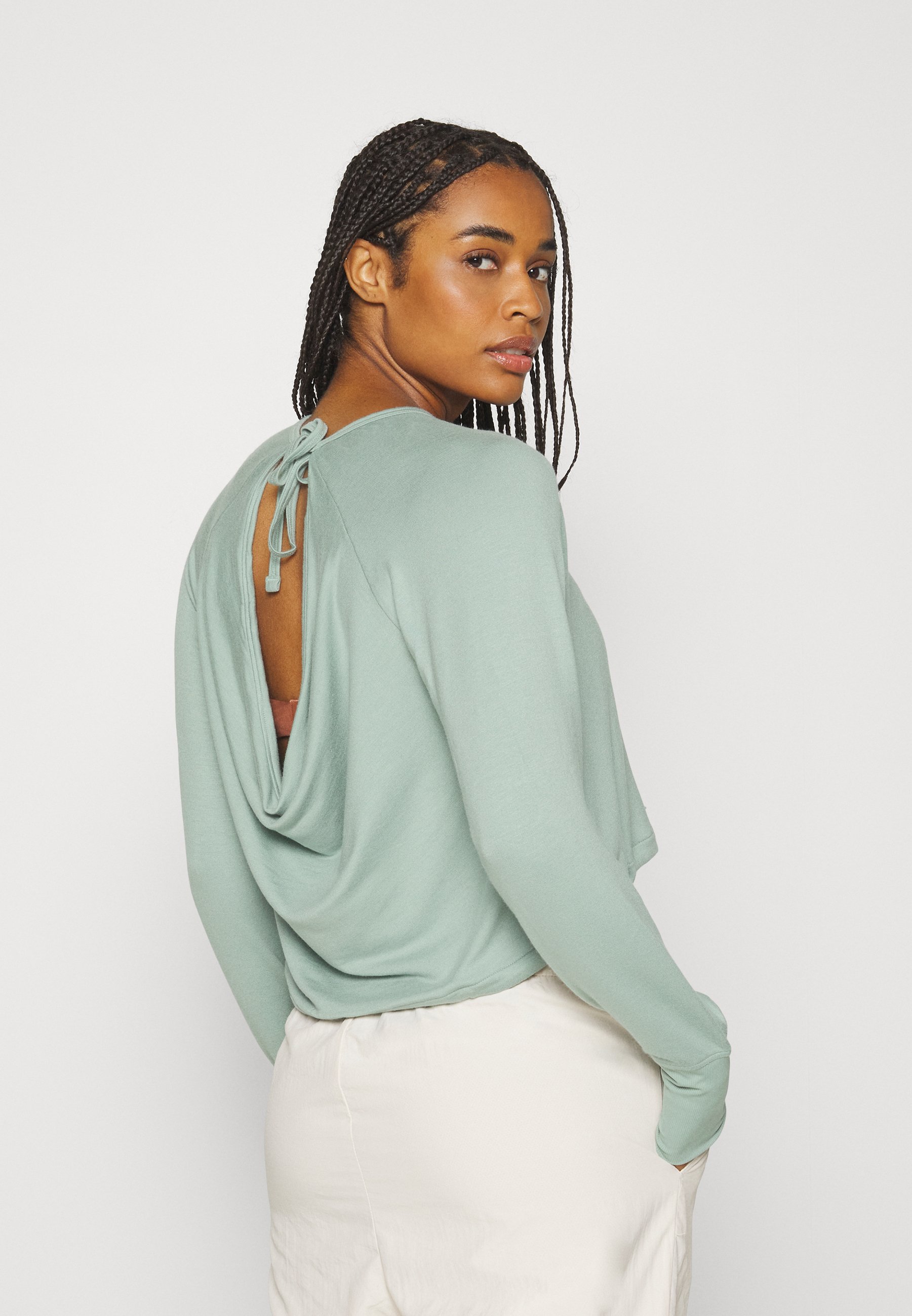 Calvin Klein Cowl Back Gym Top - S - Blue - Women